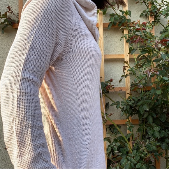 Gap Athleisure Sweatshirt - Picture 4 of 7